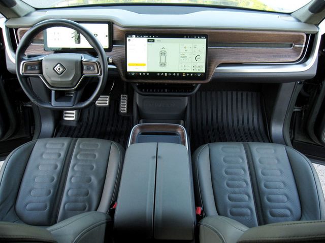 2023 Rivian R1S Launch Edition Quad-Motor Large Pack *Ltd Avail* - 23037193 - 19