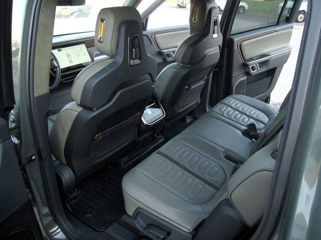 2023 Rivian R1S Launch Edition Quad-Motor Large Pack *Ltd Avail* - 23037193 - 26