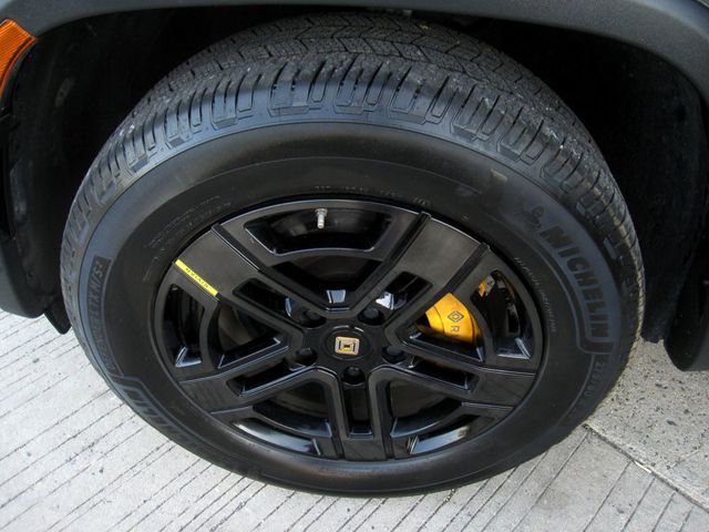 2023 Rivian R1S Launch Edition Quad-Motor Large Pack *Ltd Avail* - 23037193 - 30