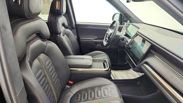 2023 Rivian R1S Launch Edition Quad-Motor Large Pack *Ltd Avail* w/ 22'' Wheels - 22965170 - 25