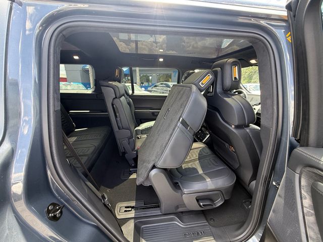 2023 Rivian R1S **R1S ADVENTURE**LARGE PACK**QUAD MOTOR** - 23068601 - 34