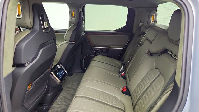 2023 Rivian R1T Adventure Performance Dual-Motor Large Pack - 23003961 - 22