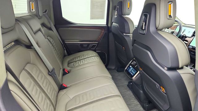 2023 Rivian R1T Adventure Performance Dual-Motor Large Pack - 23003961 - 25