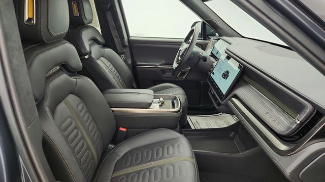 2023 Rivian R1T Adventure Performance Dual-Motor Large Pack (353-Mile Range) - 22955676 - 14