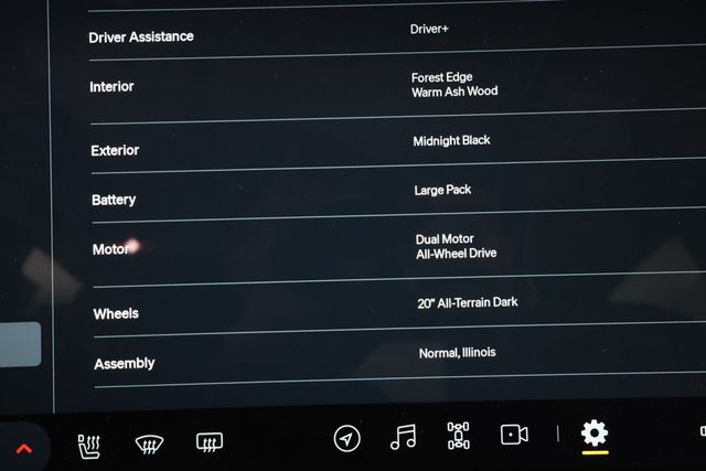 2023 Rivian R1T Adventure Performance Dual-Motor Large Pack with 20'' Wheels - 22938155 - 14