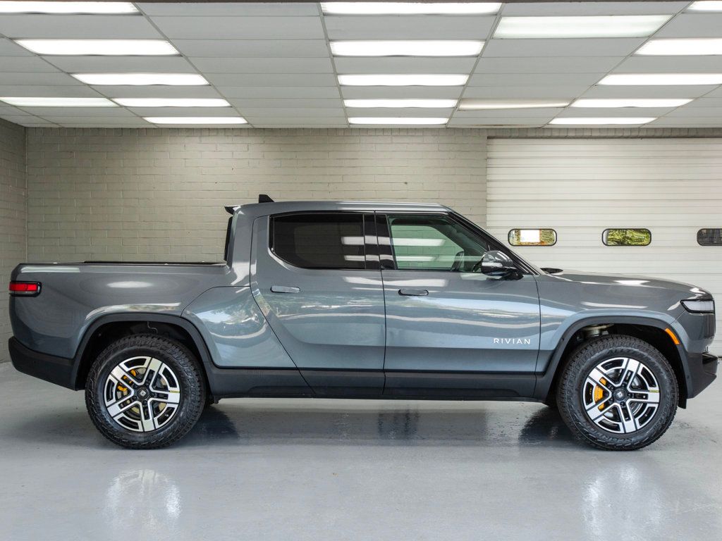 2023 Rivian R1T Adventure photo 3