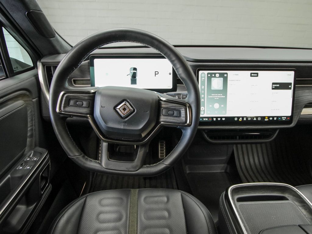 Rivian R1T photo 16