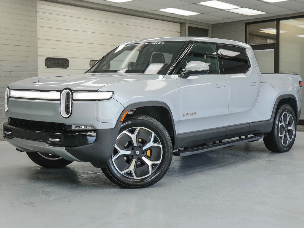 Rivian R1T photo 2