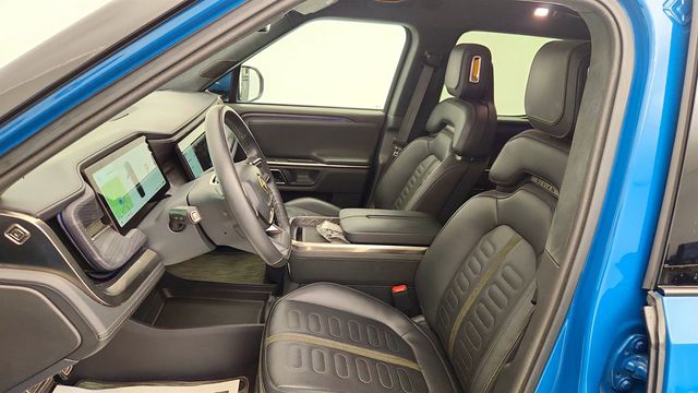 2023 Rivian R1T Adventure Quad-Motor Large Pack w/ 20'' All Terrain Wheels - 23014801 - 19