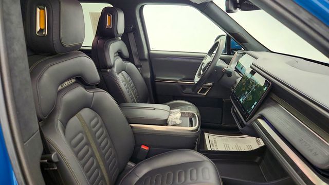 2023 Rivian R1T Adventure Quad-Motor Large Pack w/ 20'' All Terrain Wheels - 23014801 - 24