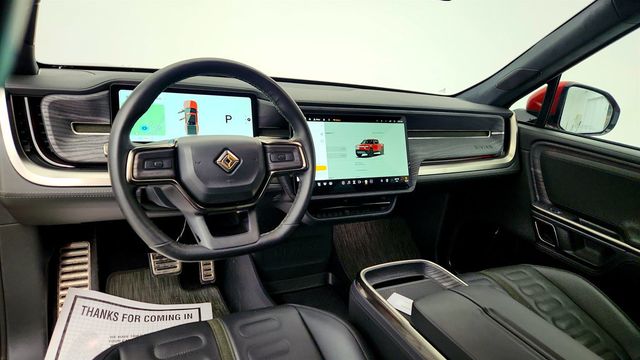 2023 Rivian R1T Adventure Quad-Motor Large Pack w/ Gear Tunnel Storage - 22999345 - 11