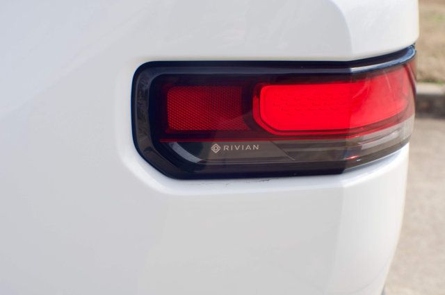 2023 Rivian R1T LocalTrade/Adventure/Quad-Motor-LargePack/AdaptiveCruise/NAV - 22988191 - 10