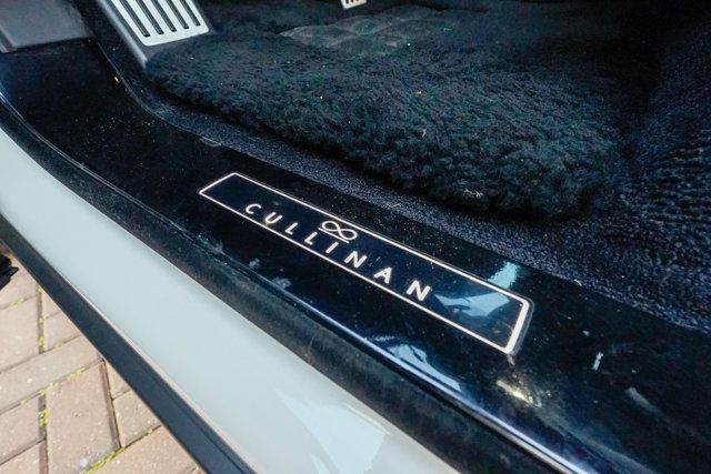 2023 Rolls-Royce Cullinan Black Badge Sport Utility - 22981379 - 51