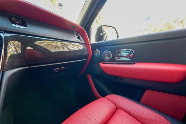 2023 Rolls-Royce Cullinan Black Badge Sport Utility - 22981379 - 65