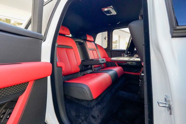 2023 Rolls-Royce Cullinan Black Badge Sport Utility - 22981379 - 90