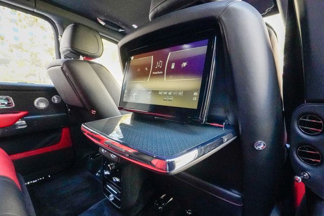 2023 Rolls-Royce Cullinan Black Badge Sport Utility - 22981379 - 95