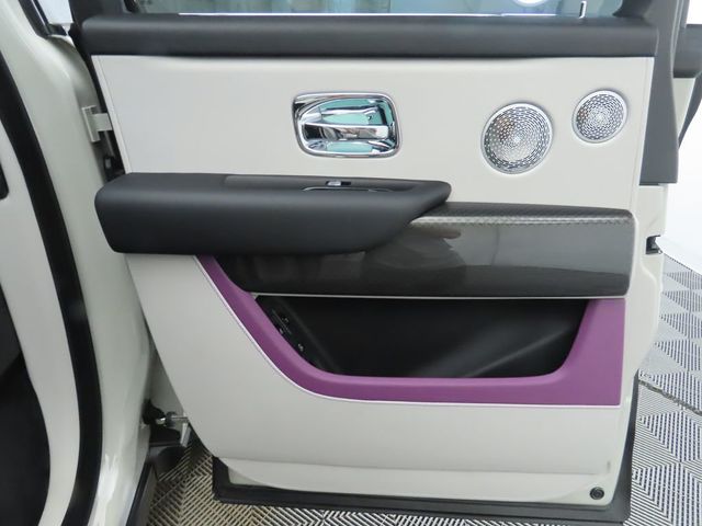 2023 Rolls-Royce Cullinan Black Badge Sport Utility - 22957248 - 25