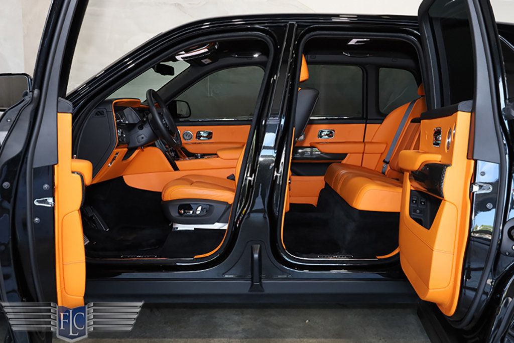 2023 Rolls-Royce Cullinan Black Badge Sport Utility - 23001935 - 16