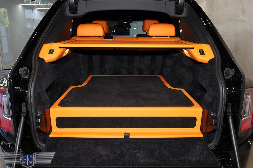 2023 Rolls-Royce Cullinan Black Badge Sport Utility - 23001935 - 44