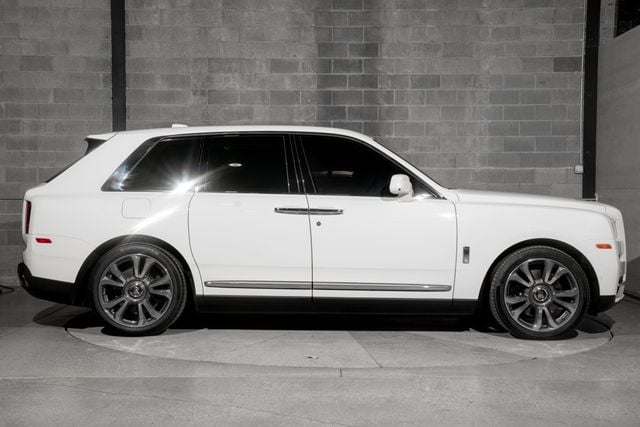 2023 Rolls-Royce Cullinan Sport Utility - 23092715 - 1