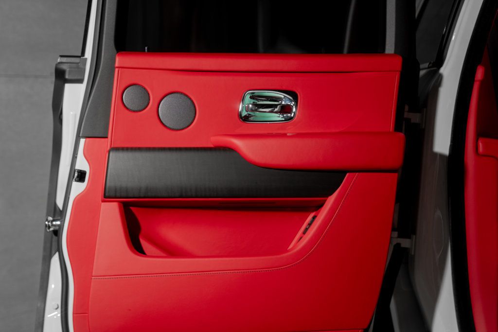 Rolls-Royce Cullinan photo 23