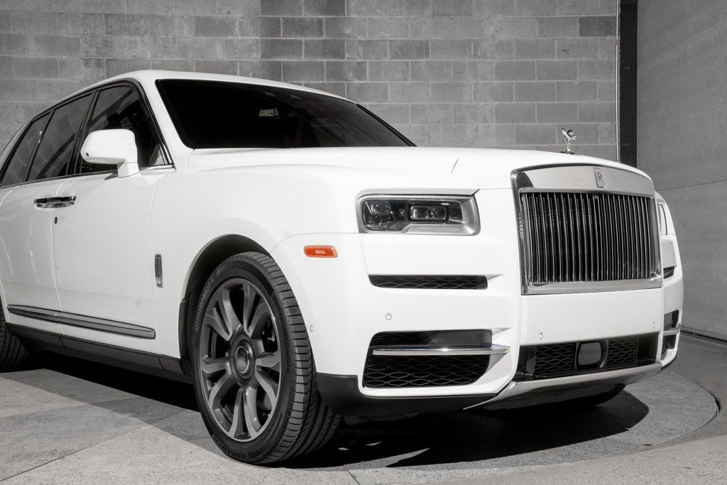 Rolls-Royce Cullinan photo 32