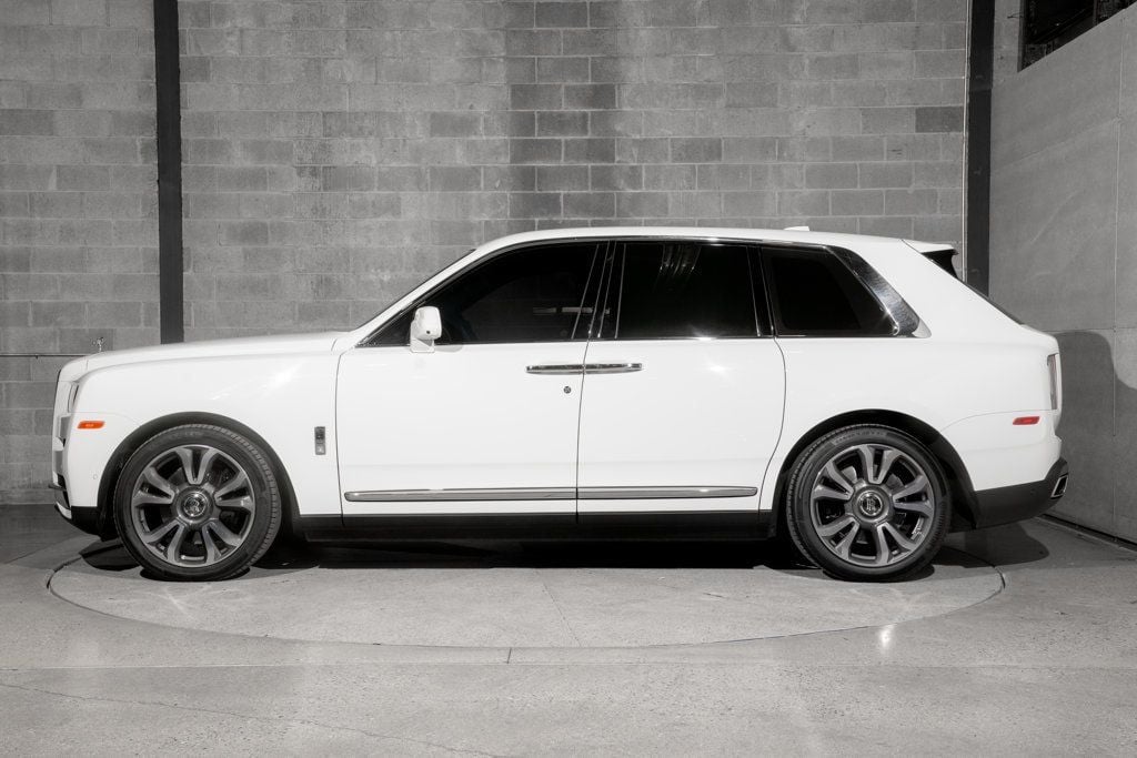 Rolls-Royce Cullinan photo 4