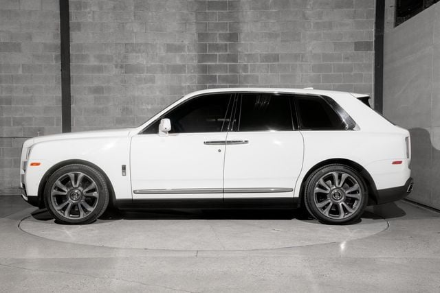 2023 Rolls-Royce Cullinan Sport Utility - 23092715 - 3
