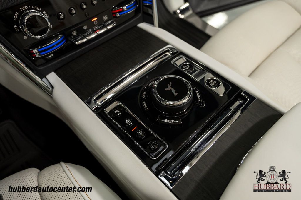 2023 Rolls-Royce Cullinan Sport Utility - 23068372 - 22