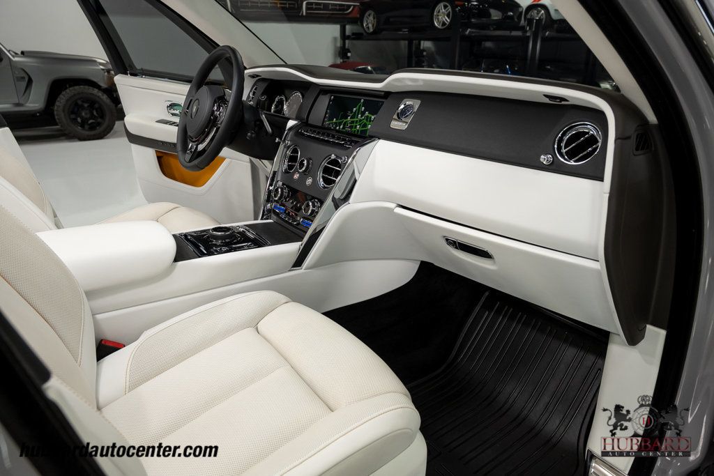 2023 Rolls-Royce Cullinan Sport Utility - 23068372 - 25