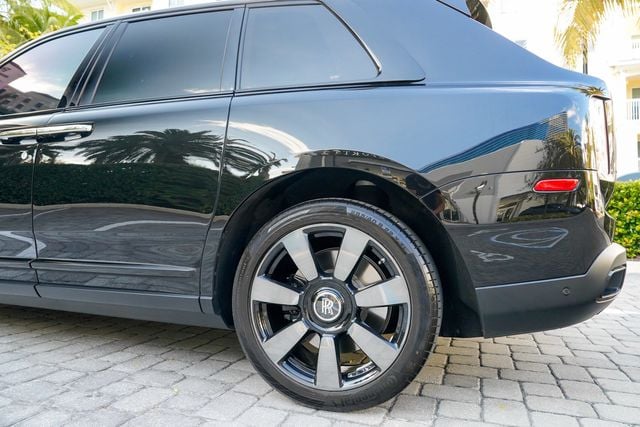 2023 Rolls-Royce Cullinan Sport Utility - 22982651 - 17