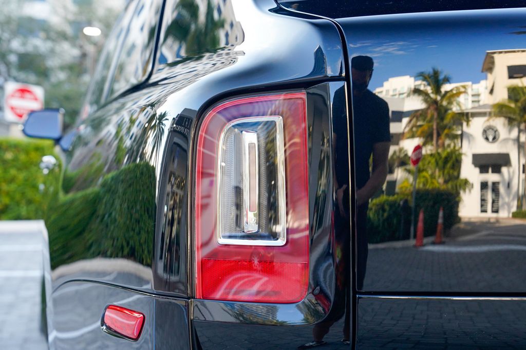 2023 Rolls-Royce Cullinan Sport Utility - 22982651 - 46