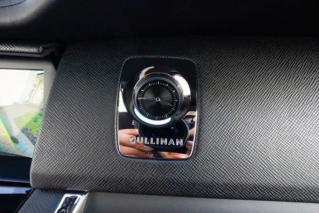 2023 Rolls-Royce Cullinan Sport Utility - 22982651 - 84