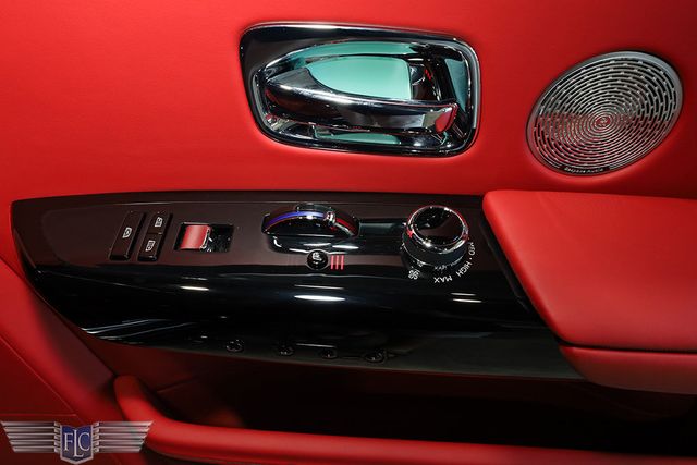 2023 Rolls-Royce Phantom Extended Wheelbase Sedan - 22919608 - 24