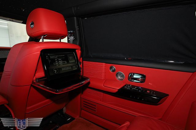 2023 Rolls-Royce Phantom Extended Wheelbase Sedan - 22919608 - 25