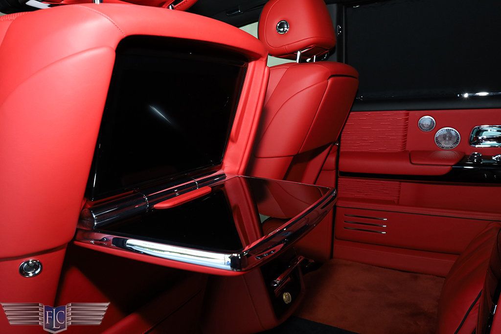 2023 Rolls-Royce Phantom Extended Wheelbase Sedan - 22919608 - 26