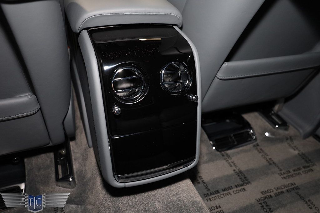 2023 Rolls-Royce Phantom Sedan - 22968200 - 27