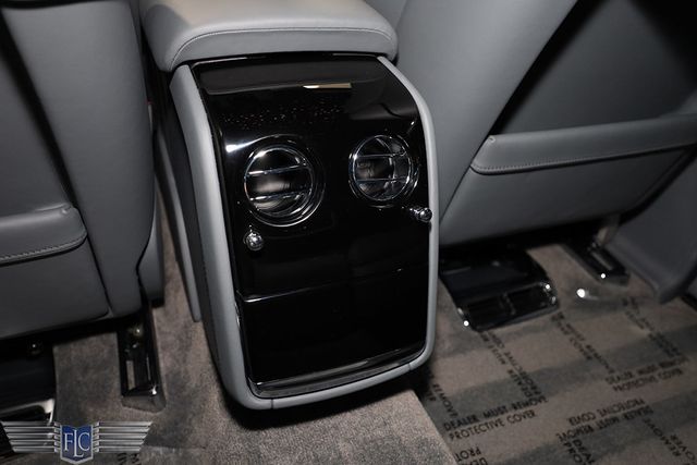 2023 Rolls-Royce Phantom Sedan - 22968200 - 27