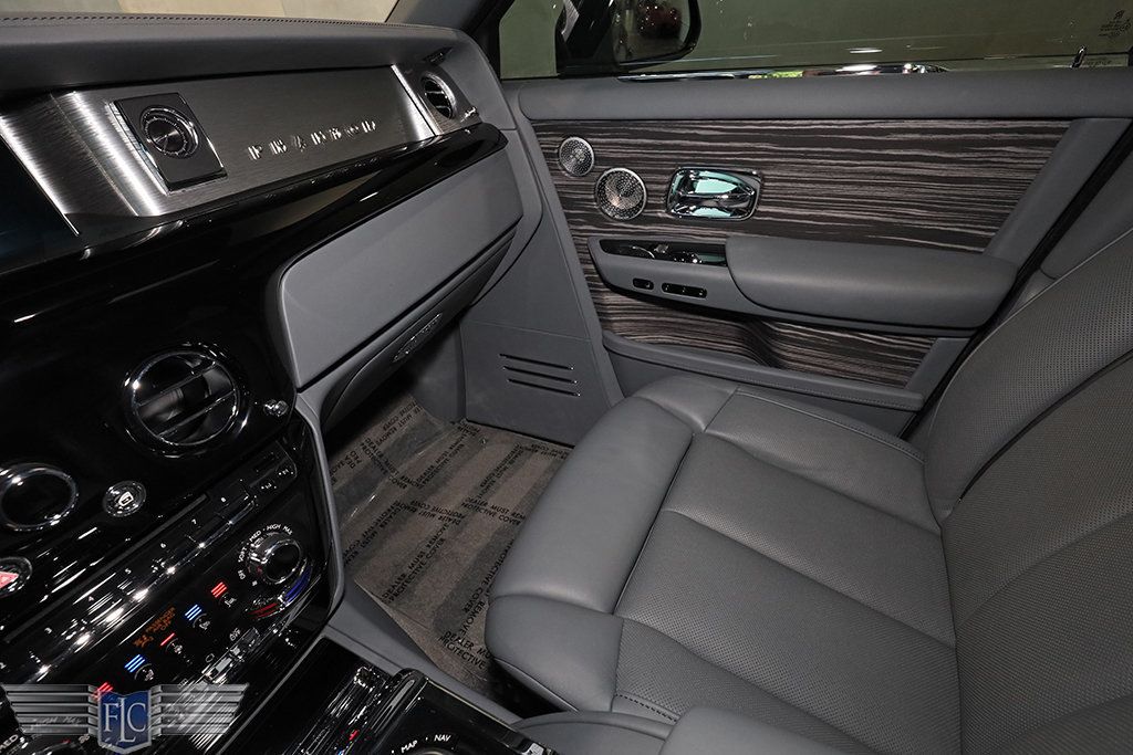 2023 Rolls-Royce Phantom Sedan - 22968200 - 45