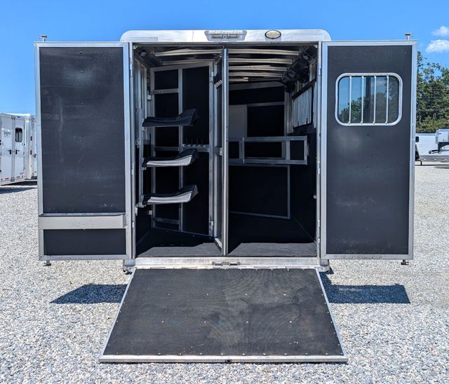 2023 Shadow 3 Horse Slant 10'6 Living Quarters with Slide  - 22786741 - 5