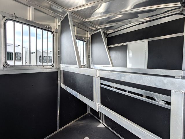 2023 Shadow 3 Horse Slant 10'6 Living Quarters with Slide  - 22786741 - 6