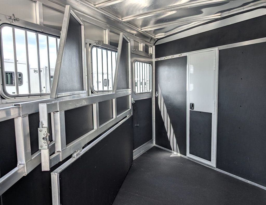 2023 Shadow 3 Horse Slant 10'6 Living Quarters with Slide  - 22786741 - 8