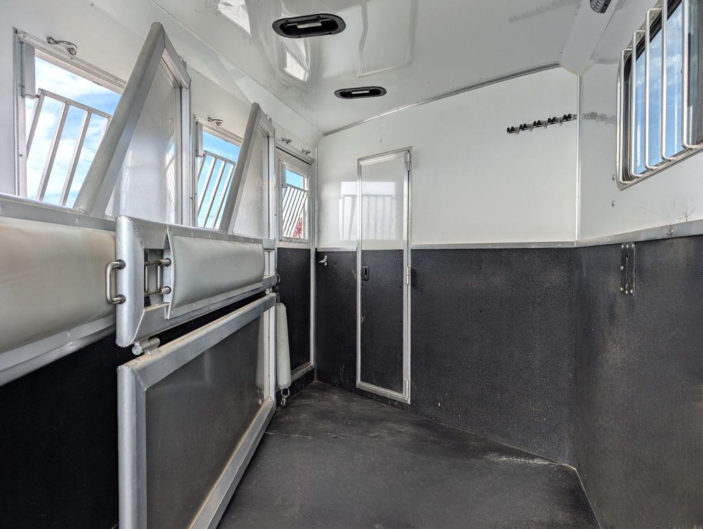 2023 SMC 3 Horse Slant 9' Living Quarters w/ Slide & Ramp  - 22942132 - 7