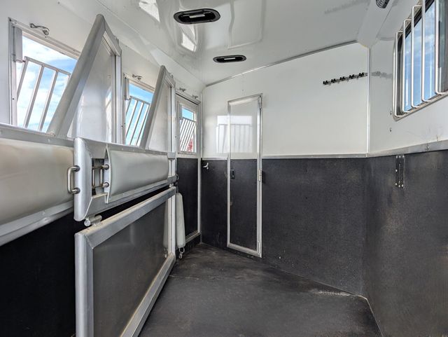 2023 SMC 3 Horse Slant 9' Living Quarters w/ Slide & Ramp  - 22942132 - 7