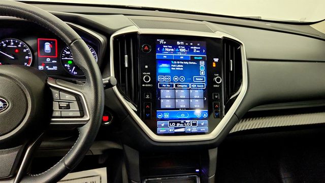 2023 Subaru Ascent Premium 7-Seater w/ Convenience Pkg & Wireless Charger - 23033433 - 16