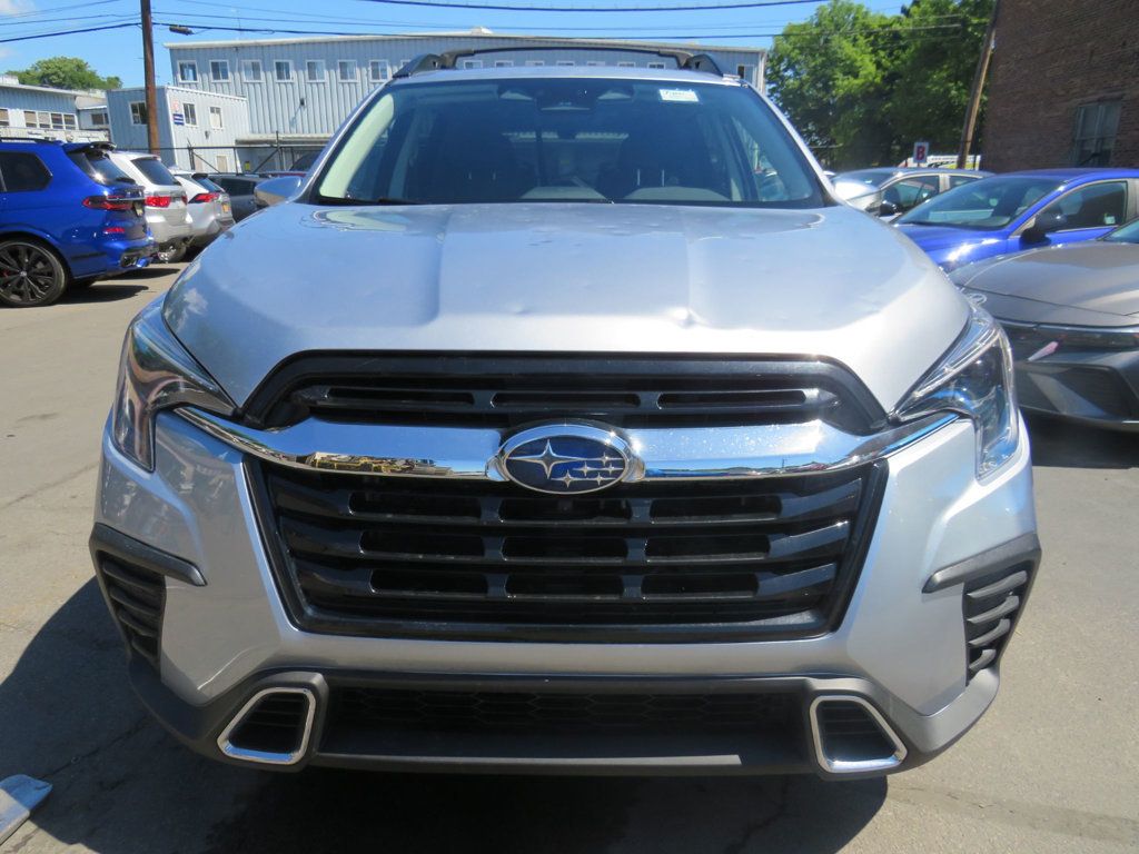 Subaru Ascent photo 2
