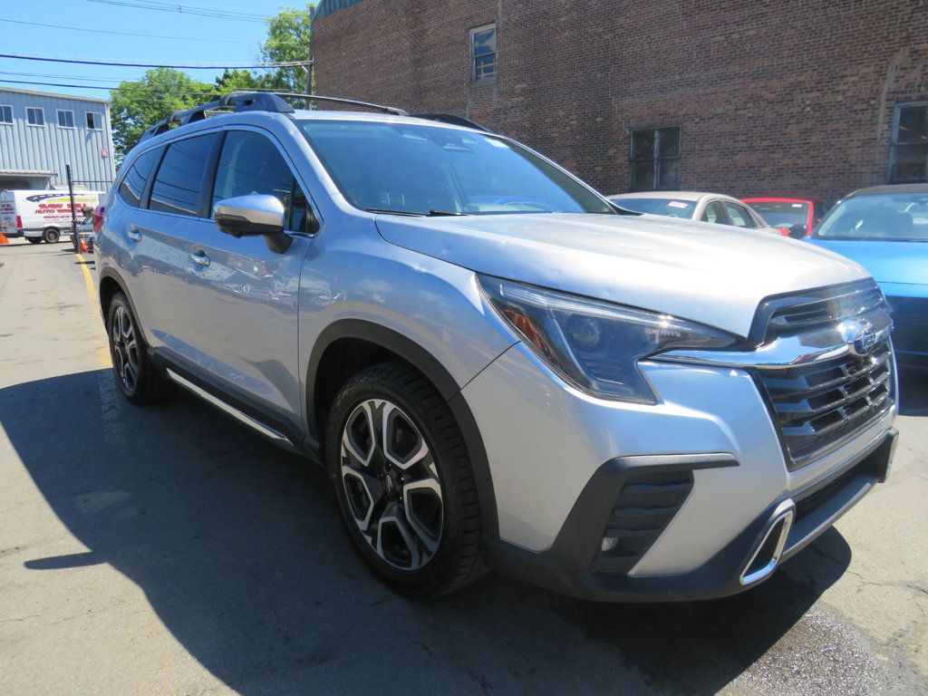 Subaru Ascent photo 3