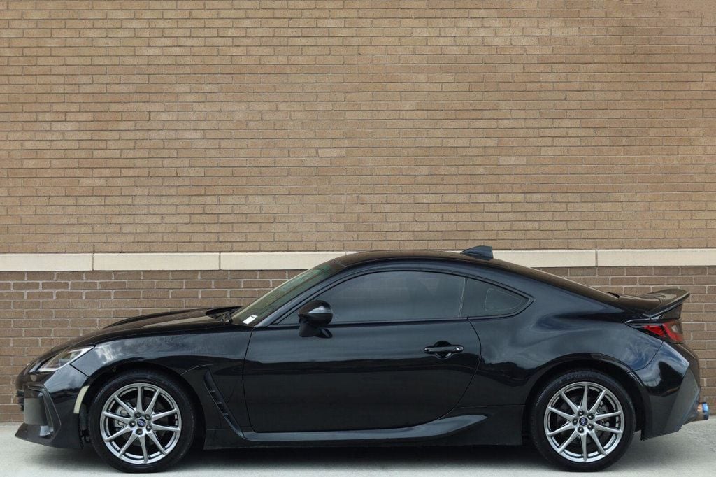 Subaru BRZ photo 2