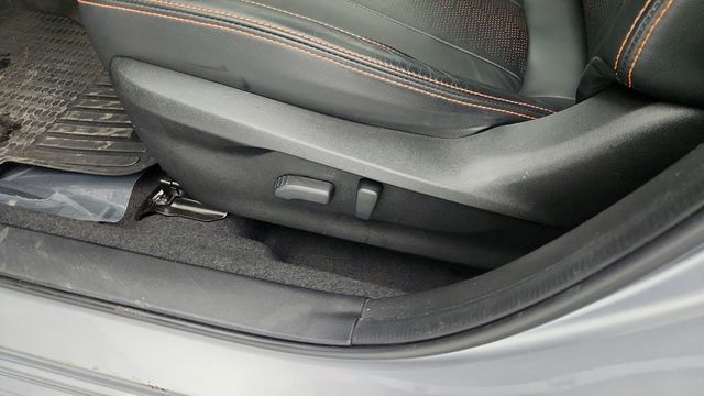 2023 Subaru Crosstrek Limited CVT with Moonroof, Navigation & harman/kardon Audio Pkg - 22955268 - 11