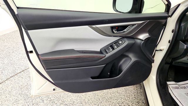 2023 Subaru Crosstrek Limited CVT w/ Moonroof Pkg 1 - 23032689 - 10